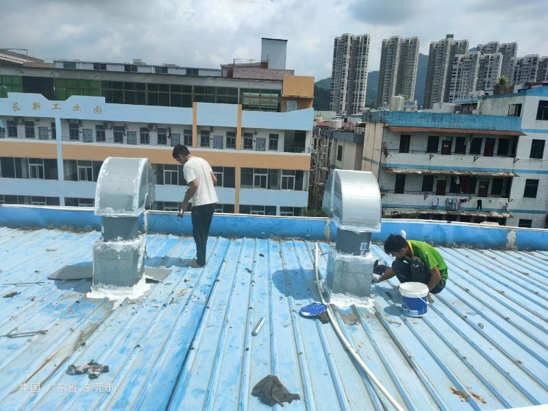 冠县钢结构屋面涂料维修方法